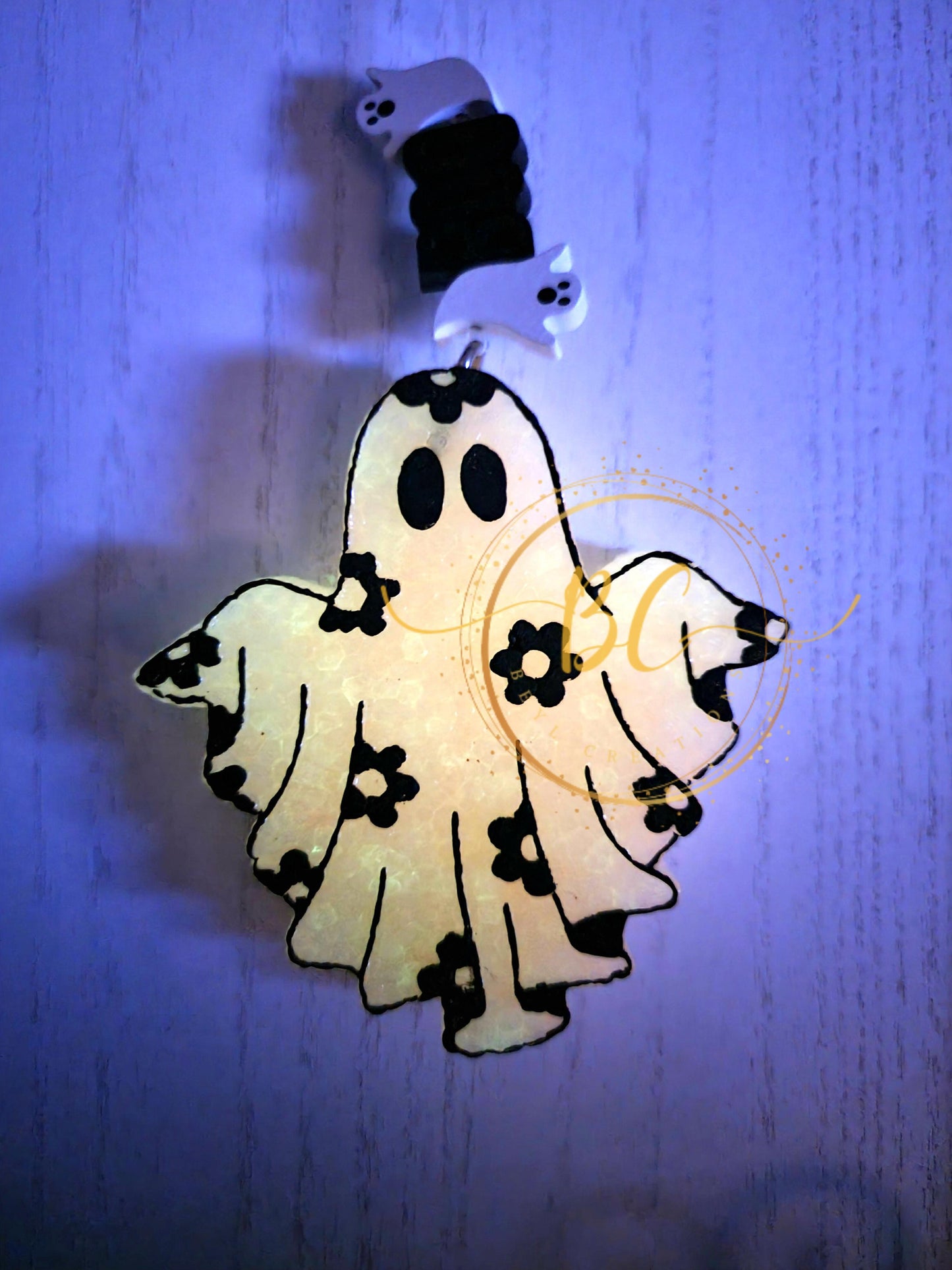 Floral Ghost Freshie
