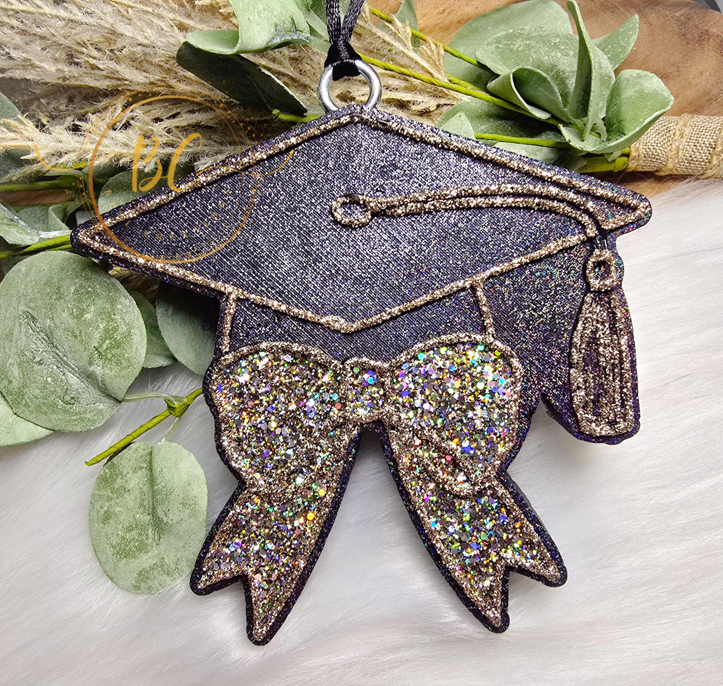 Grad Cap with Bow Freshie
