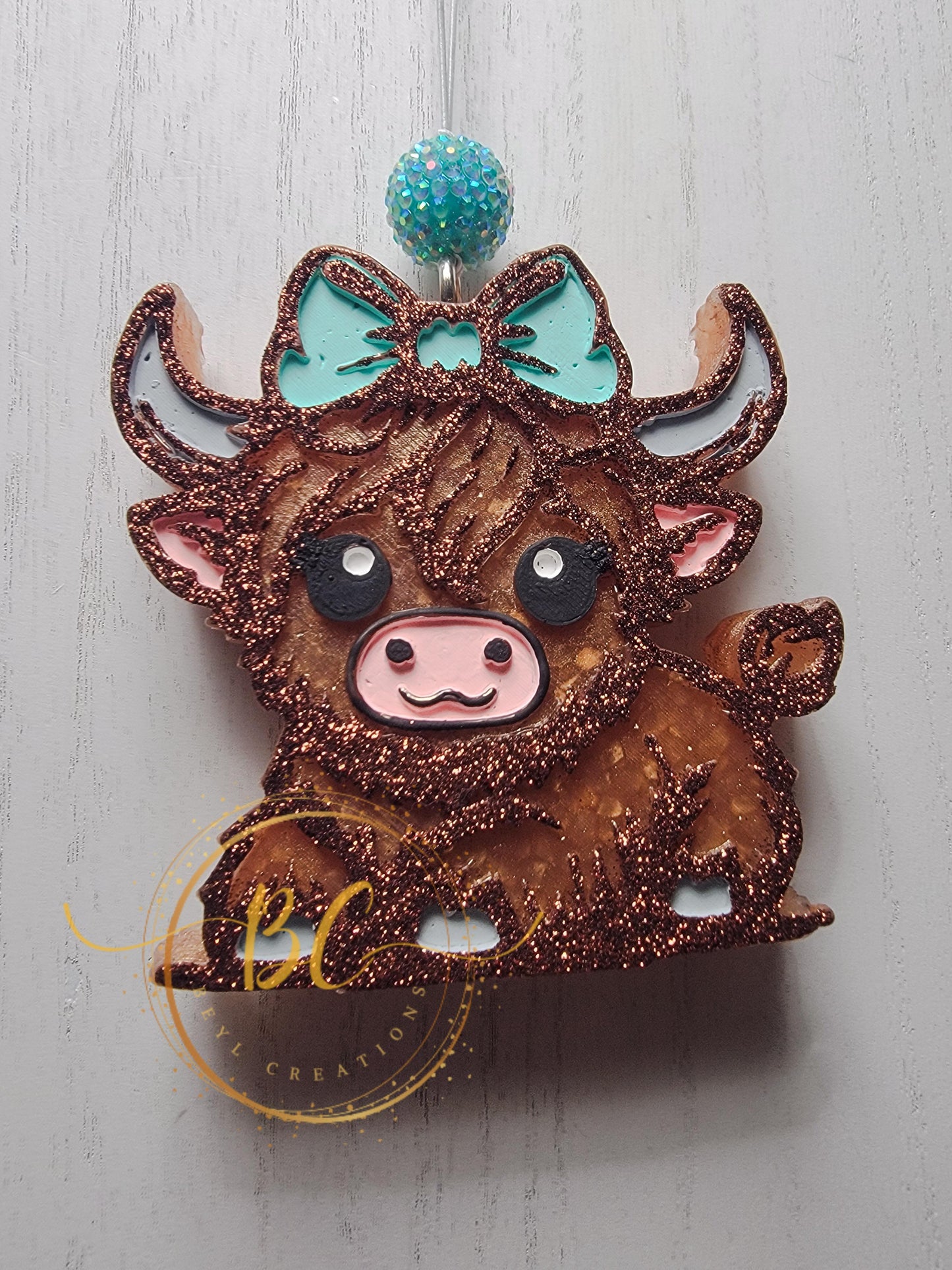 Baby Highland Cow with Bow Freshie